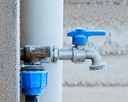 Tips on Thawing Frozen Plumbing Pipes! – Roberts Plumbing, Inc.